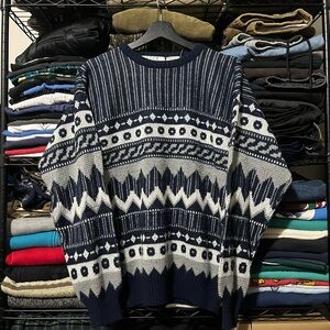 Men's Navy and White Geometric Sweater